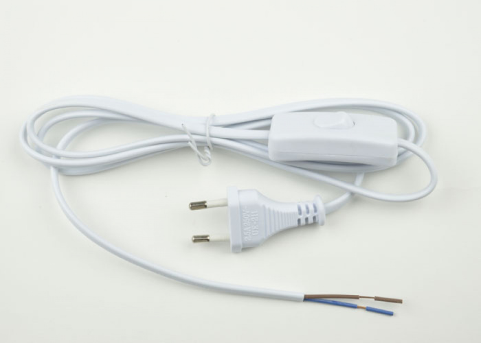 Сетевой шнур Uniel UCX-C10/02A-170 WHITE с выключателем