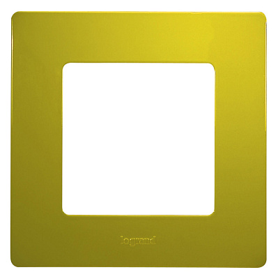 купить Legrand Etika Рамки Legrand