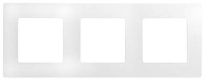 Рамка 3 постовая Legrand Etika 672503 Белый купить Legrand Etika Рамки